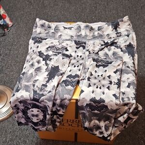 High Energie Monochrome Patterned Leggings